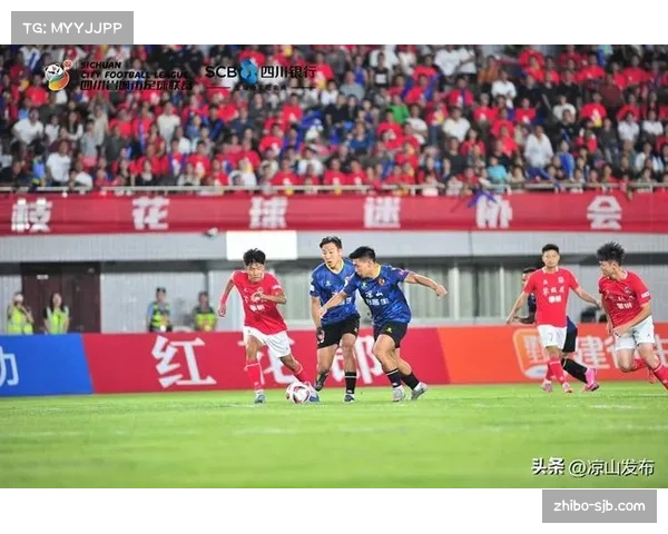 前荷兰门将西莱森复出首秀,七个月后重返赛场贡献8次扑救